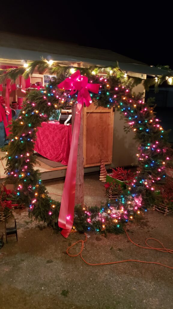 Dave's Maine Christmas Trees and Wreaths, Lynchburg, Virginia
